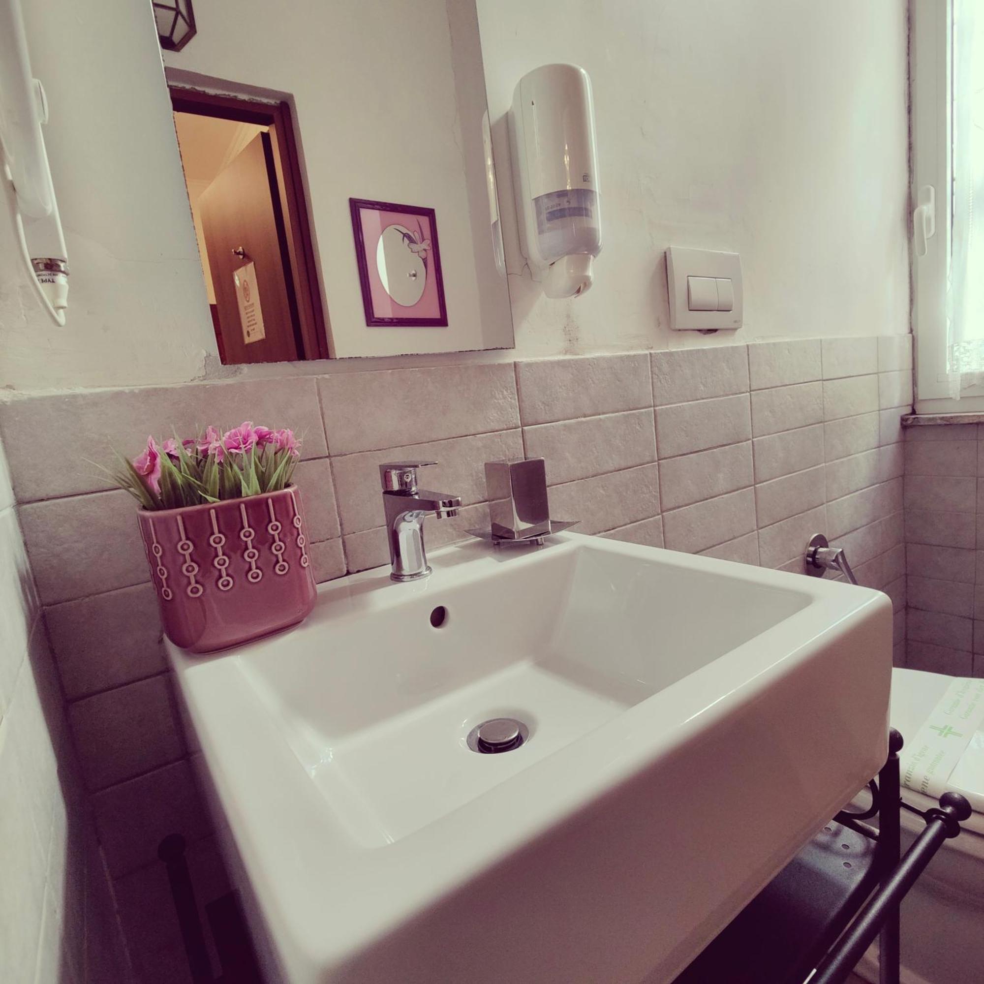 Rome Center Rooms Room photo